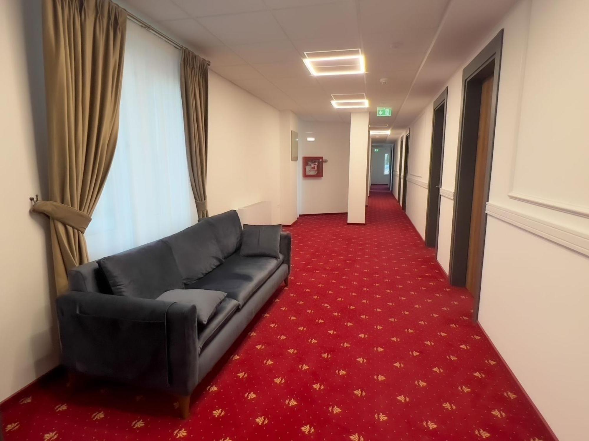 Mimi Hotel Corabia エクステリア 写真