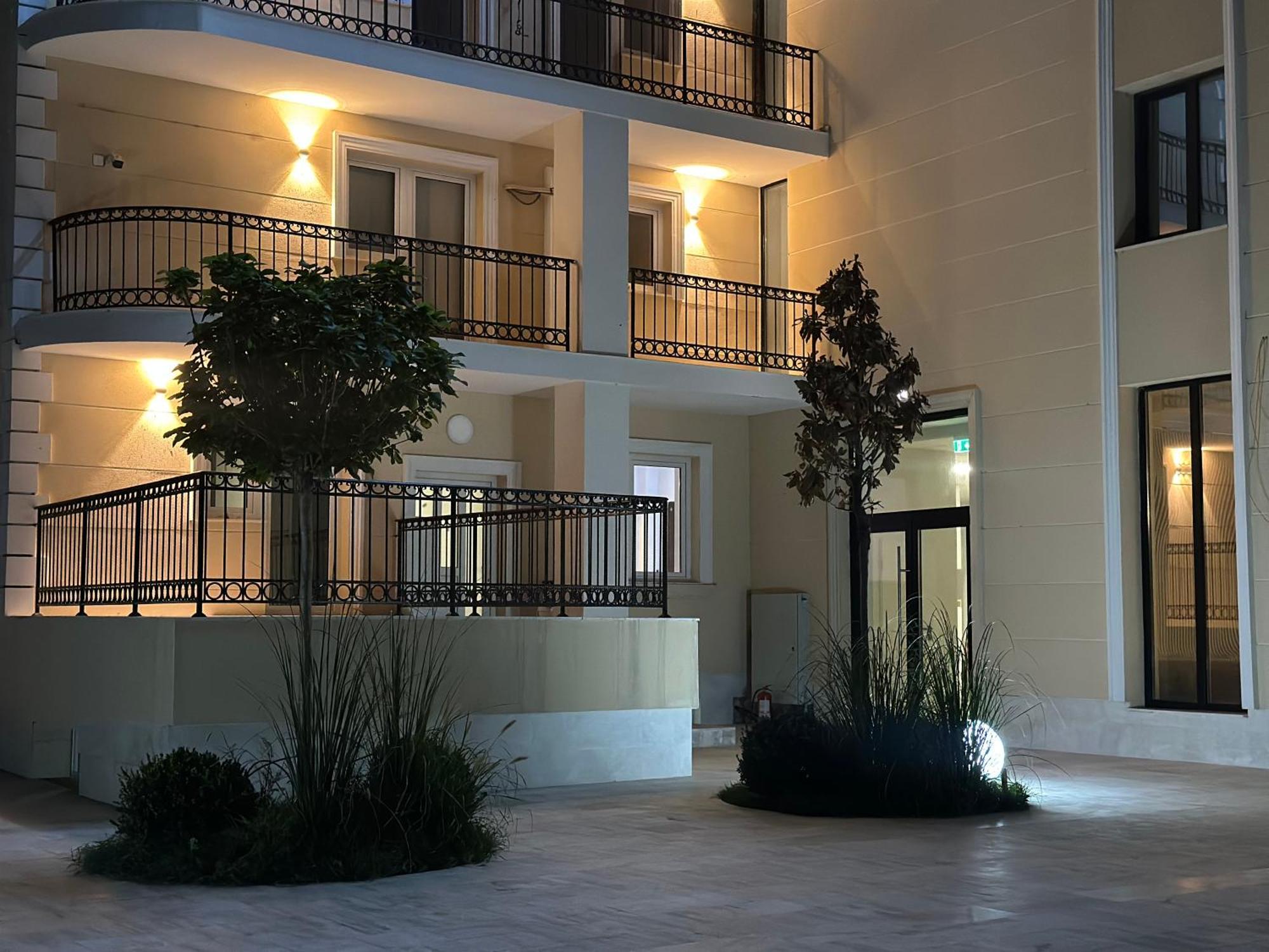 Mimi Hotel Corabia エクステリア 写真